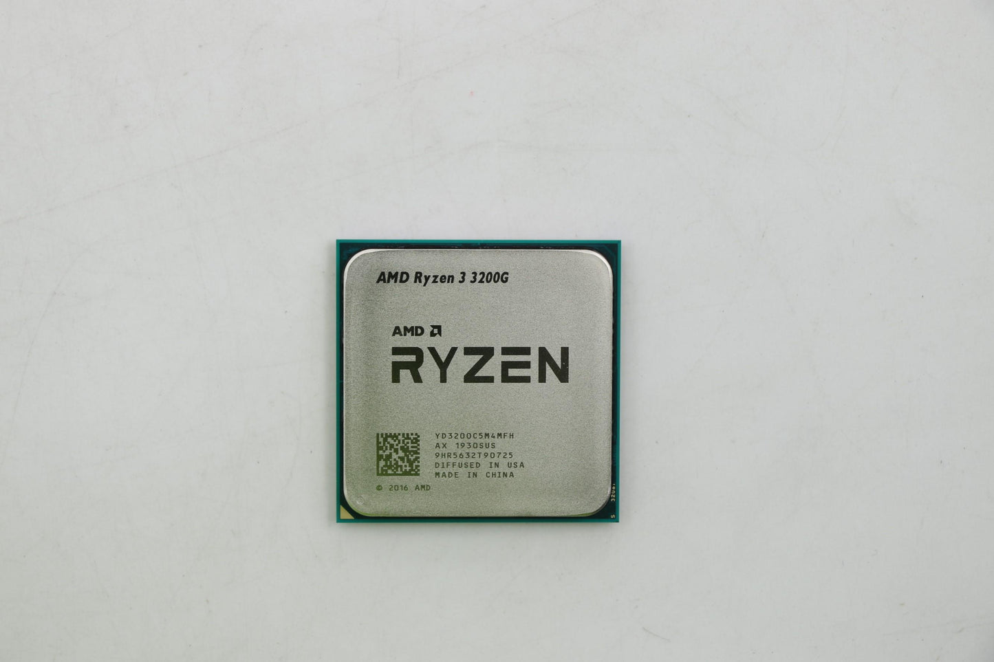 Lenovo AMD Ryzen 3 3200G Processor, 3.6GHz, 4 Cores - 5SA0U56068