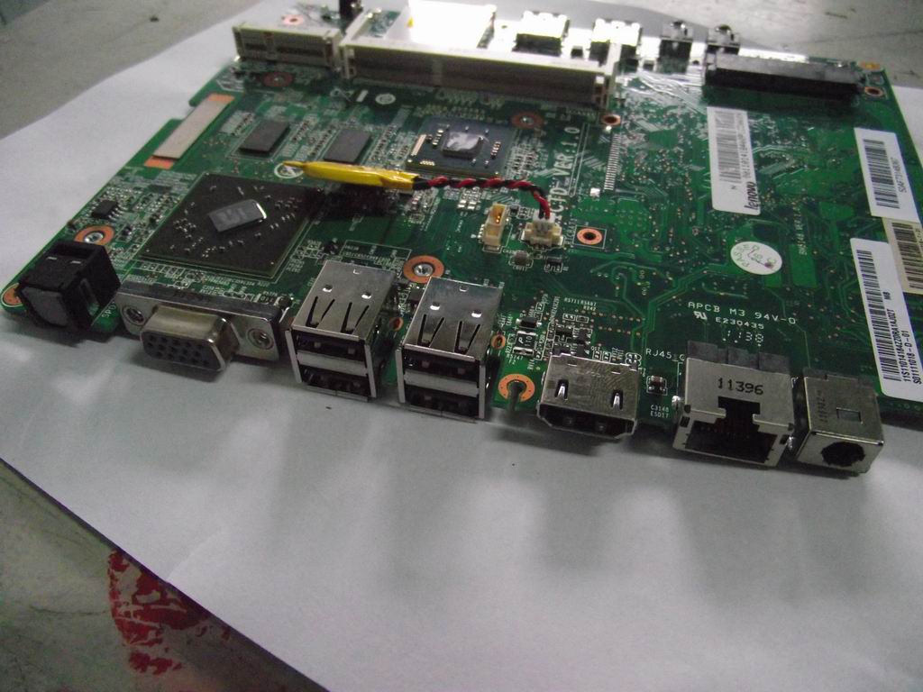 Lenovo Mb Q180 I Atom D2700 W/Gpu W/T - 11014184
