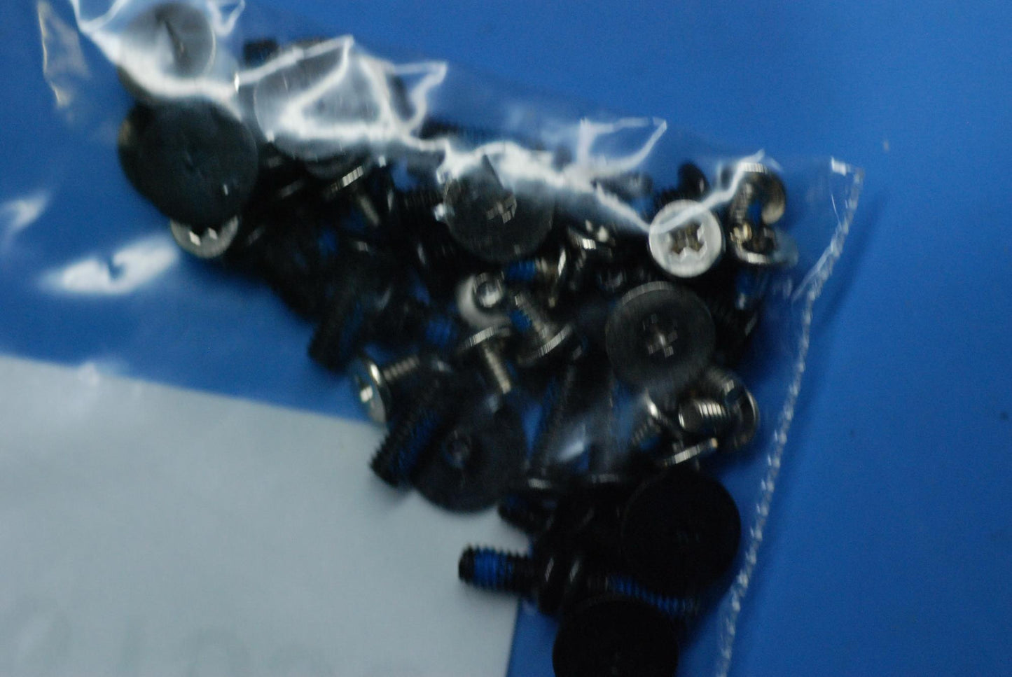 Lenovo N23 Screw Bundle&*3202-0 - 5M88C07637