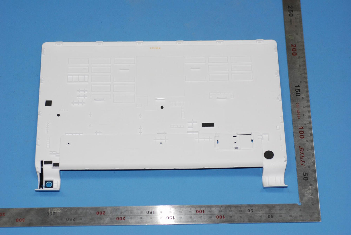 Lenovo B8080 Wifi Rear Cover Assembly - 5SR9A6MWG1