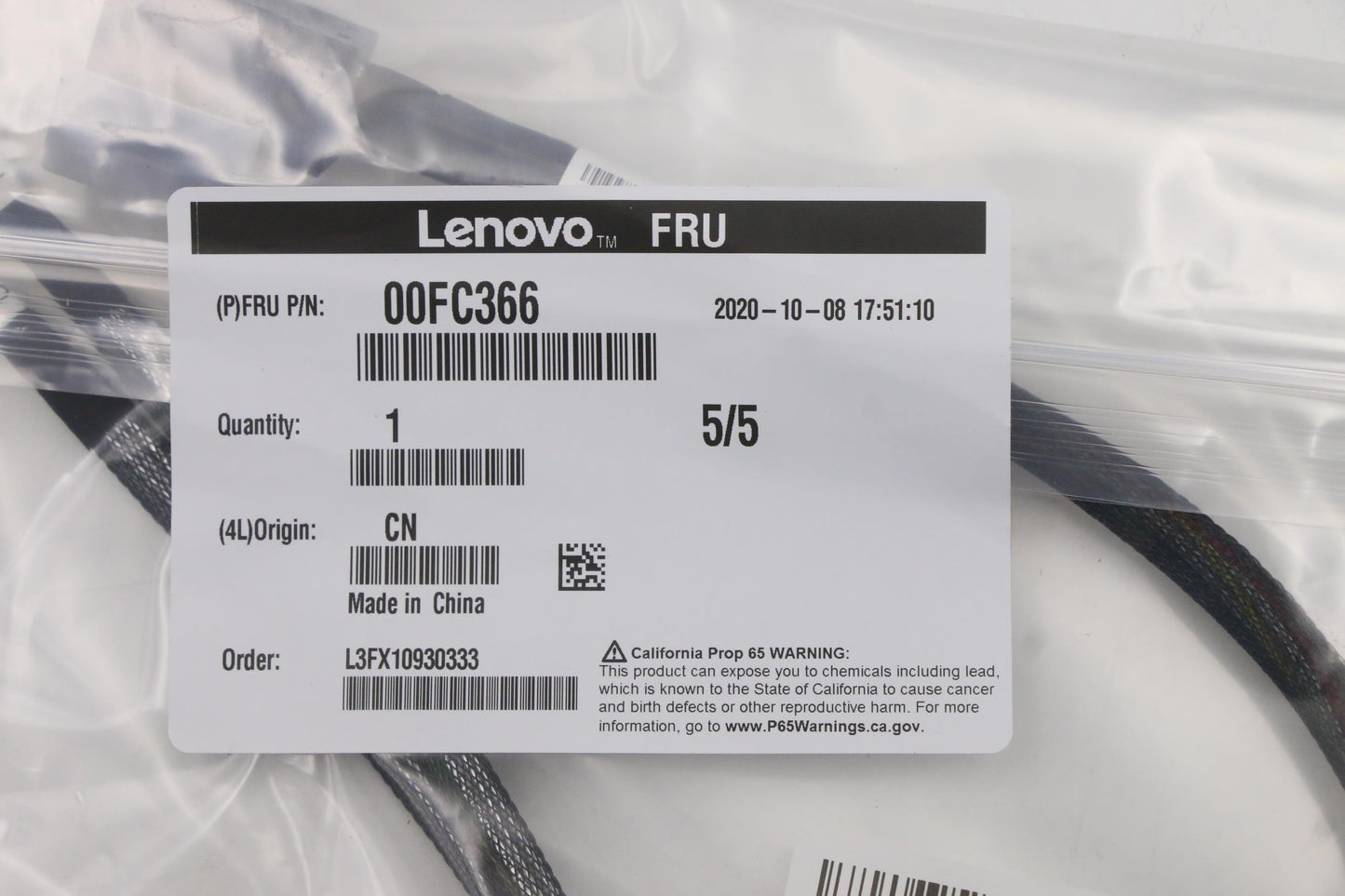 Lenovo (00FC366) Mini-SAS Cable, FRU