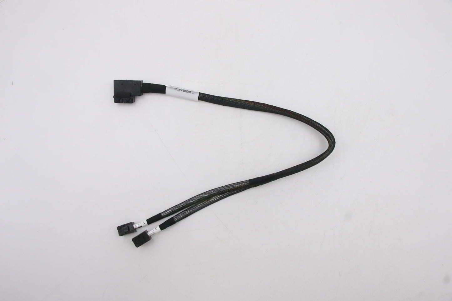 Lenovo (00FC366) Mini-SAS Cable, FRU