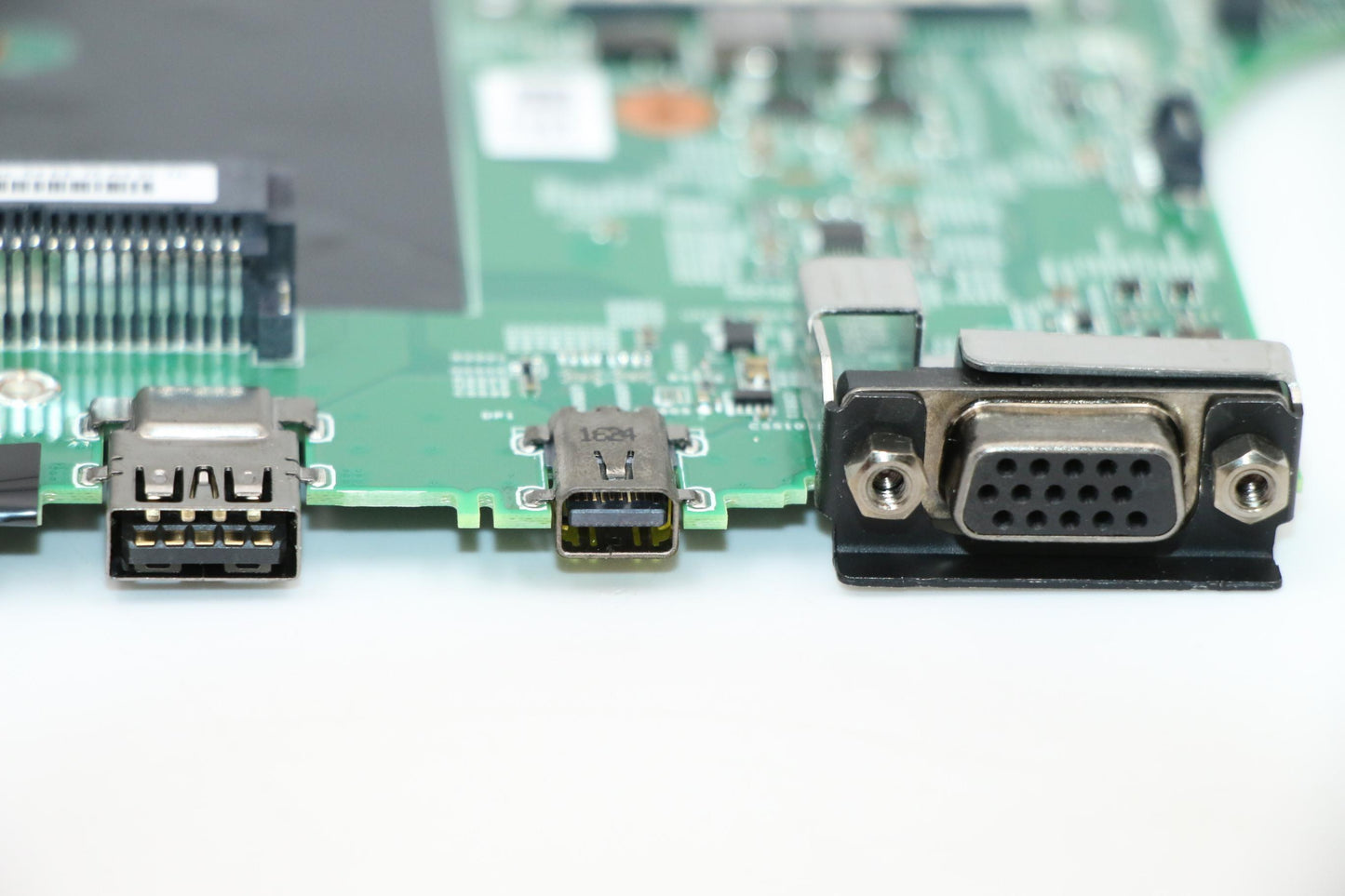 Lenovo Motherboard - 00HM560