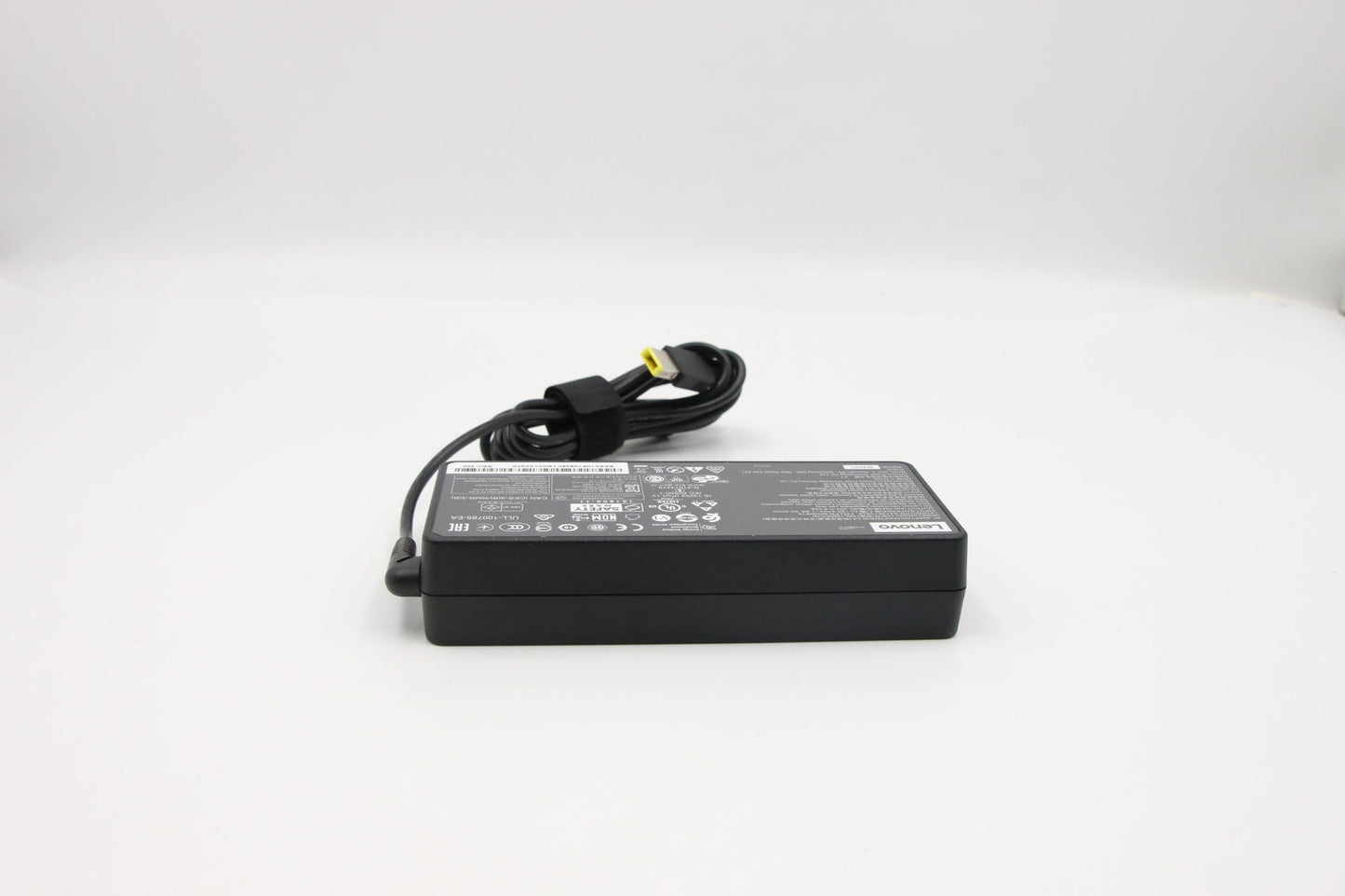 Lenovo 135W20Vdc3Pwwchy - 00HM670