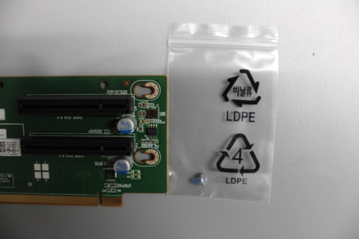 Lenovo Mod,2U Riser,1510,Sas/Sata2 - 00HV593