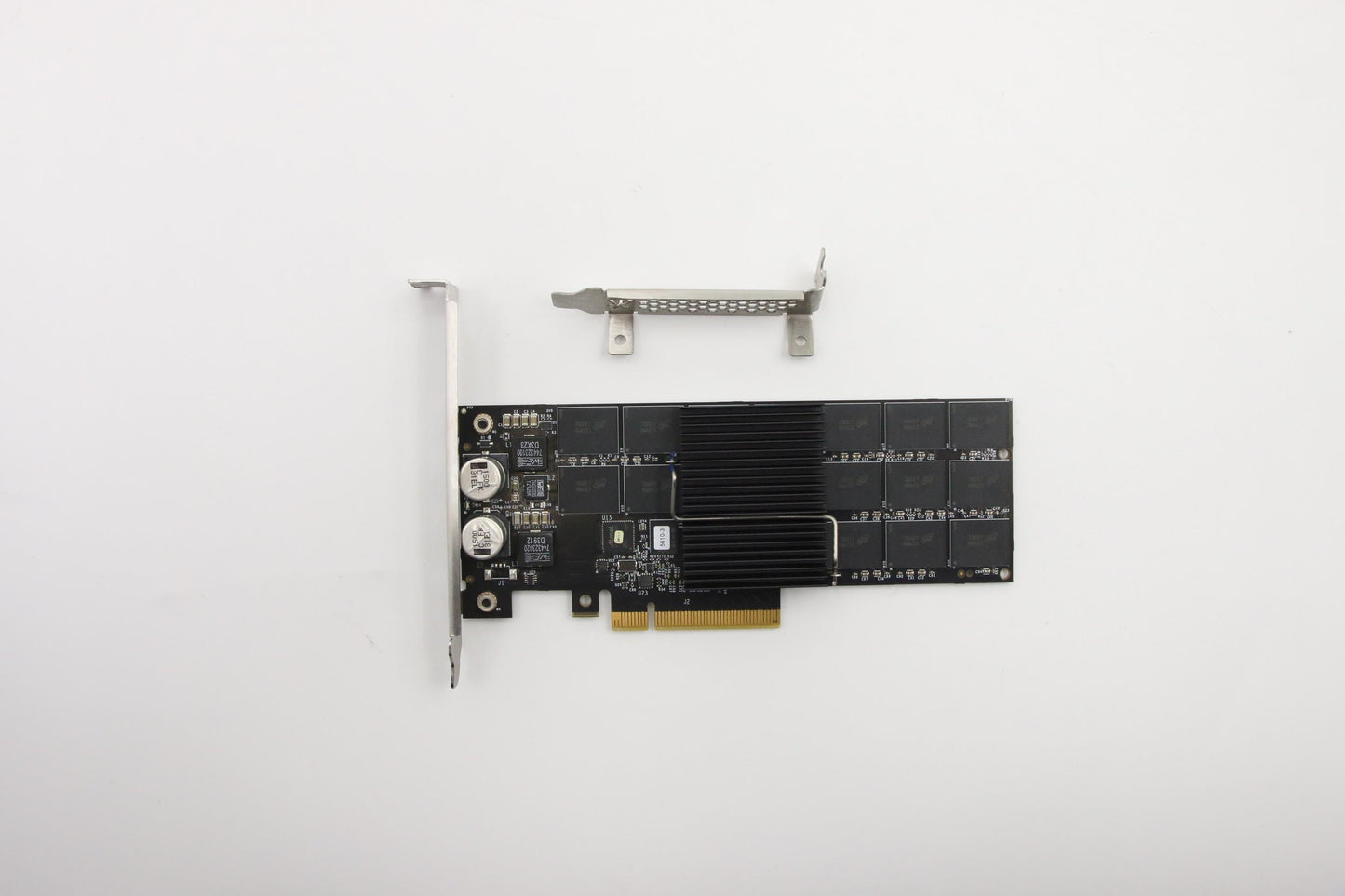 Lenovo Sd Solid State Drives - 00LF007