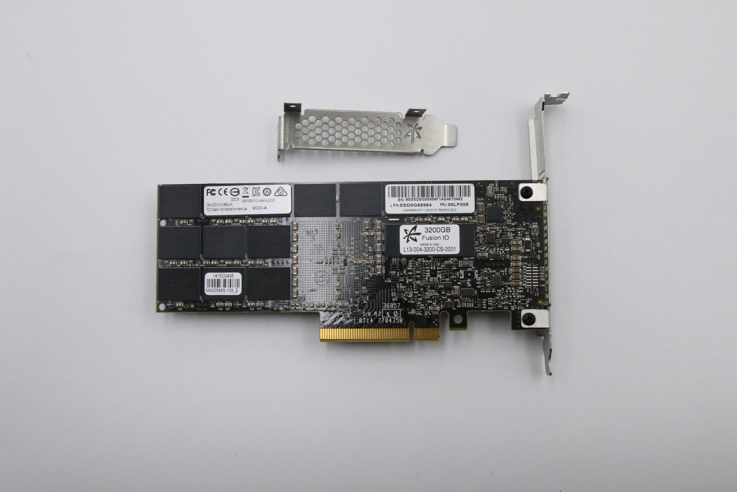 Lenovo Sd Solid State Drives - 00LF008
