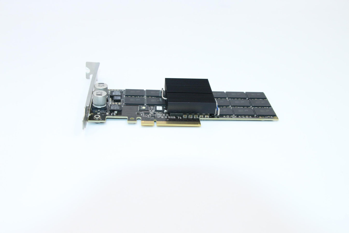 Lenovo Sd Solid State Drives - 00LF008