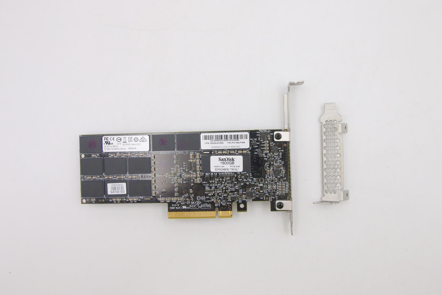 Lenovo Sd Solid State Drives - 00LF169