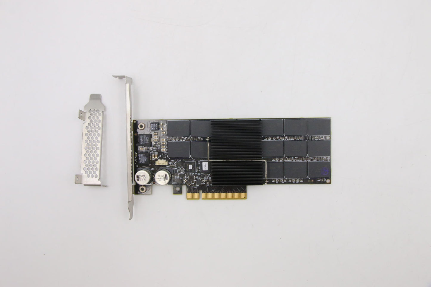 Lenovo Sd Solid State Drives - 00LF169