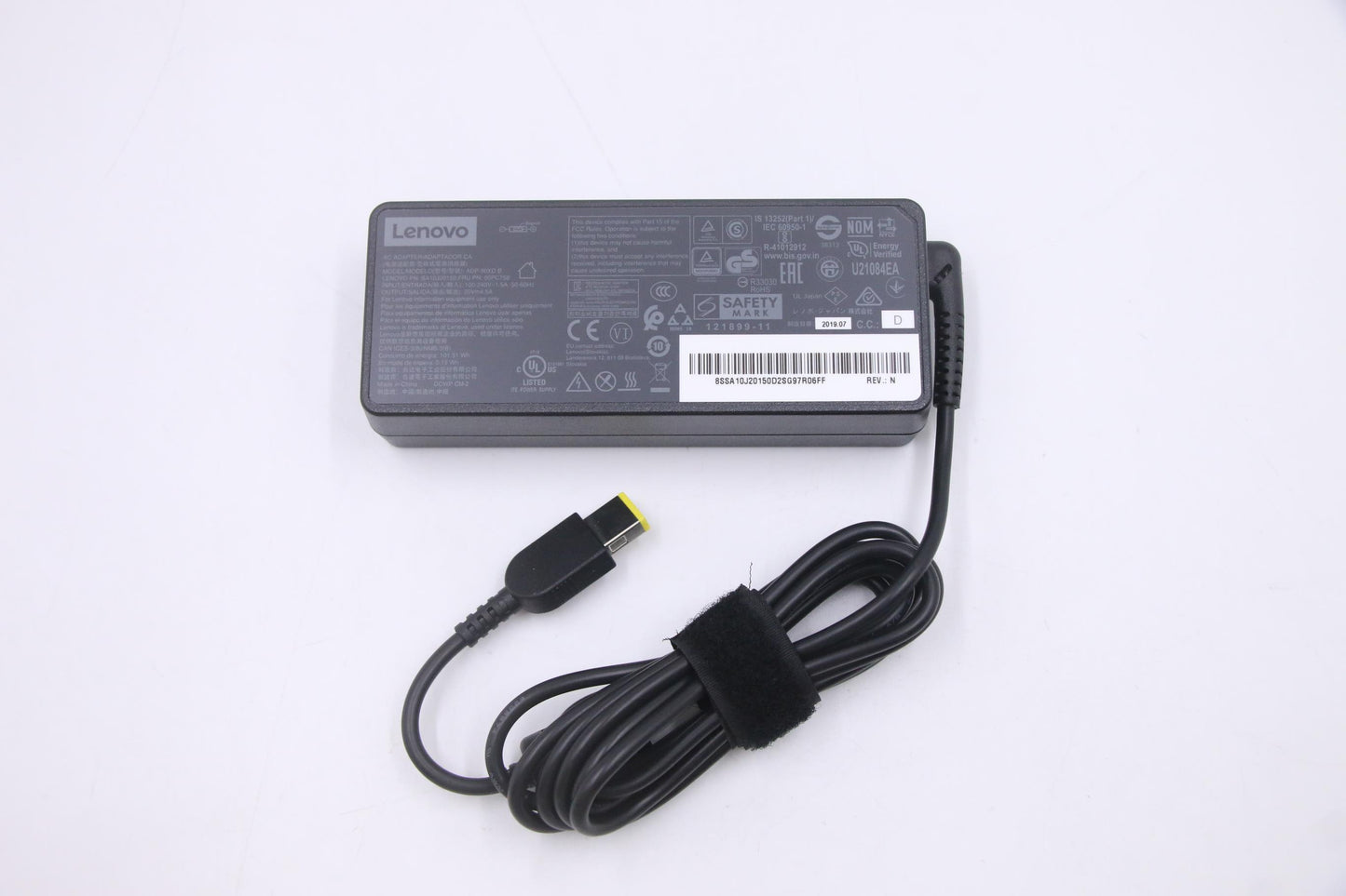 Lenovo Ac_Adapter,90W,100-240Vac,3P - 00PC758