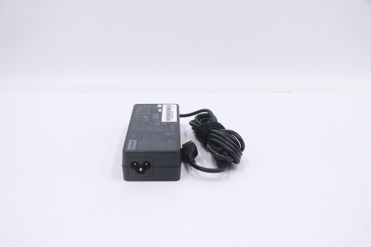 Lenovo Ac_Adapter,90W,100-240Vac,3P - 00PC758