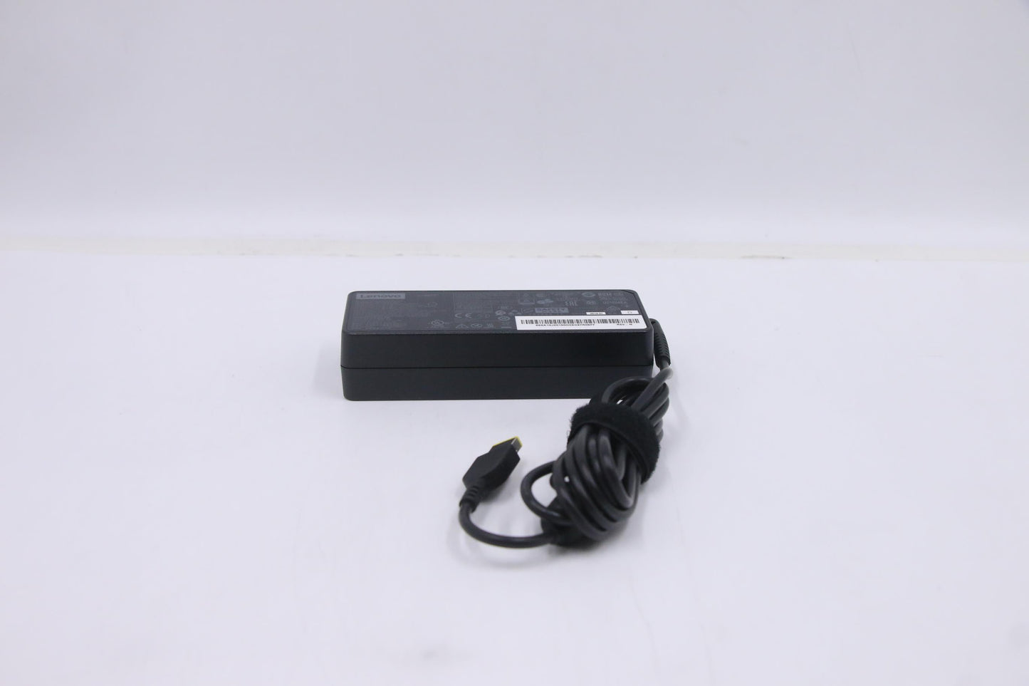 Lenovo Ac_Adapter,90W,100-240Vac,3P - 00PC758