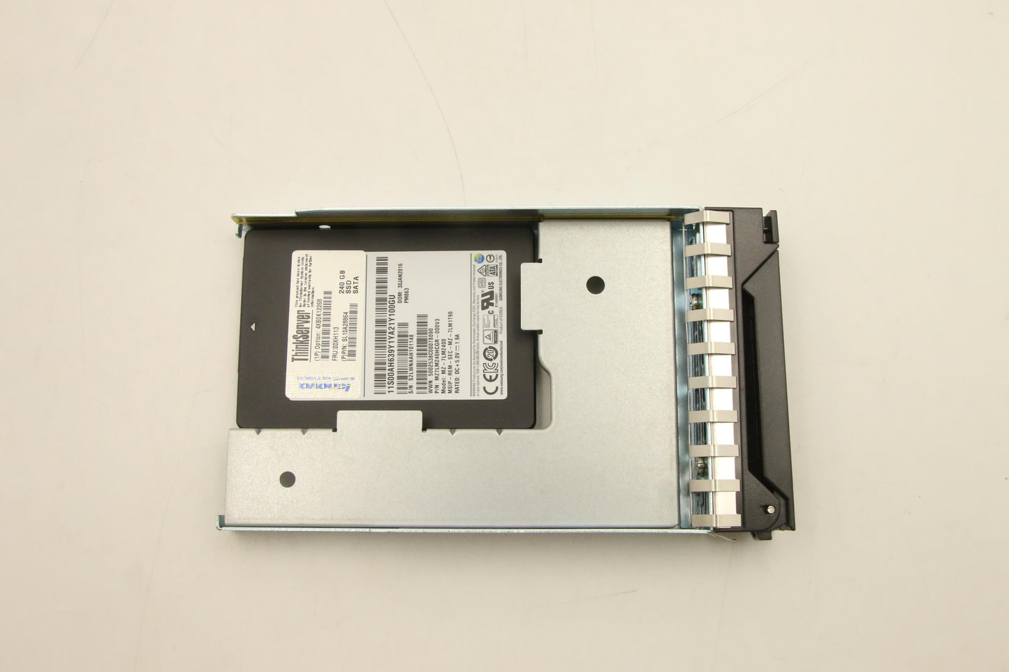 Lenovo Sd Solid State Drives - 00XH113