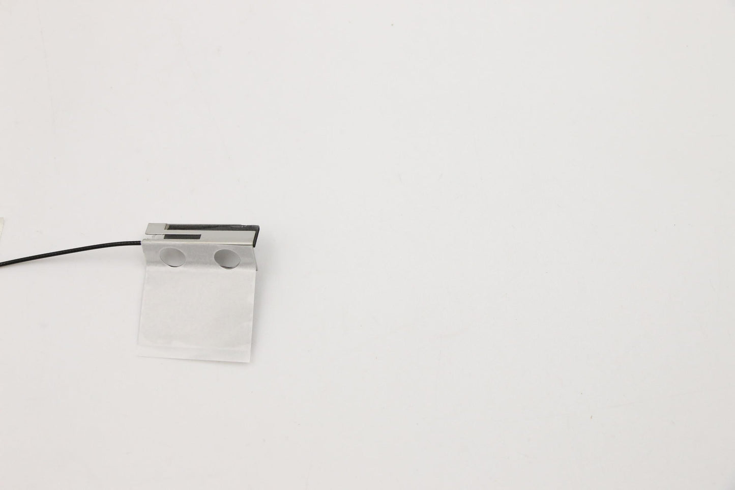 Lenovo Aio 540 27 670 370Mm Antenna - 00XJ153