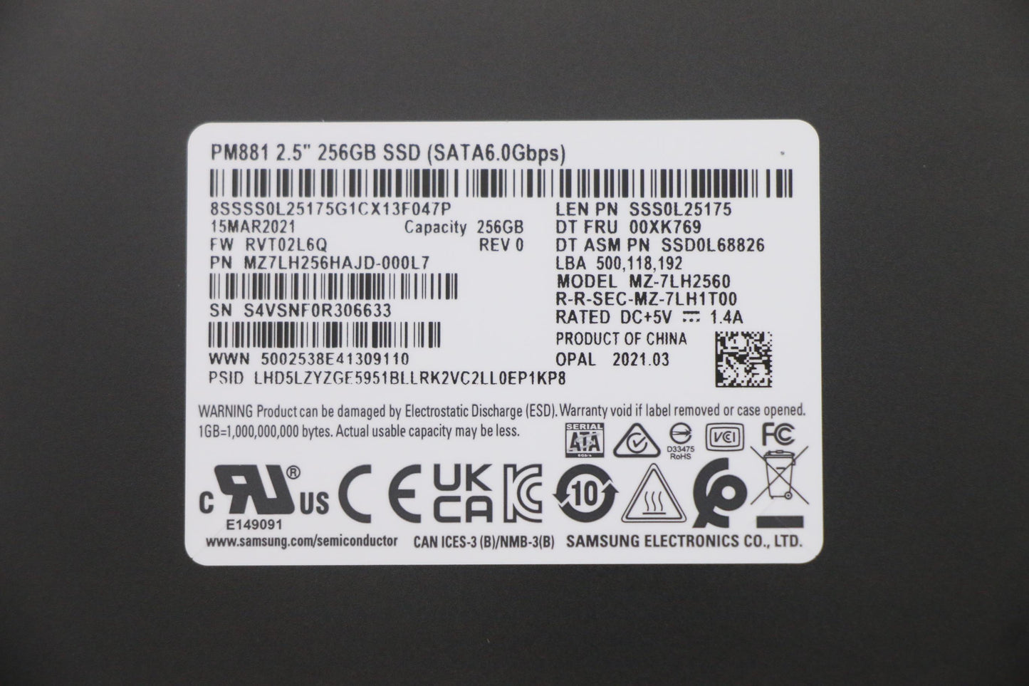 Lenovo 256G 2.5 7Mm Sata6G Sam Opal - 00XK769