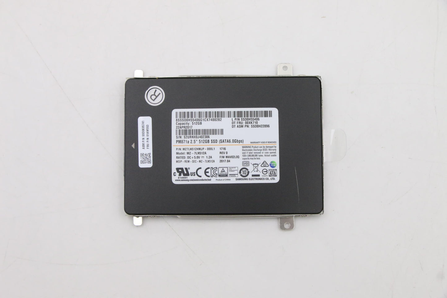 Lenovo Sd Solid State Drives - 01AW553