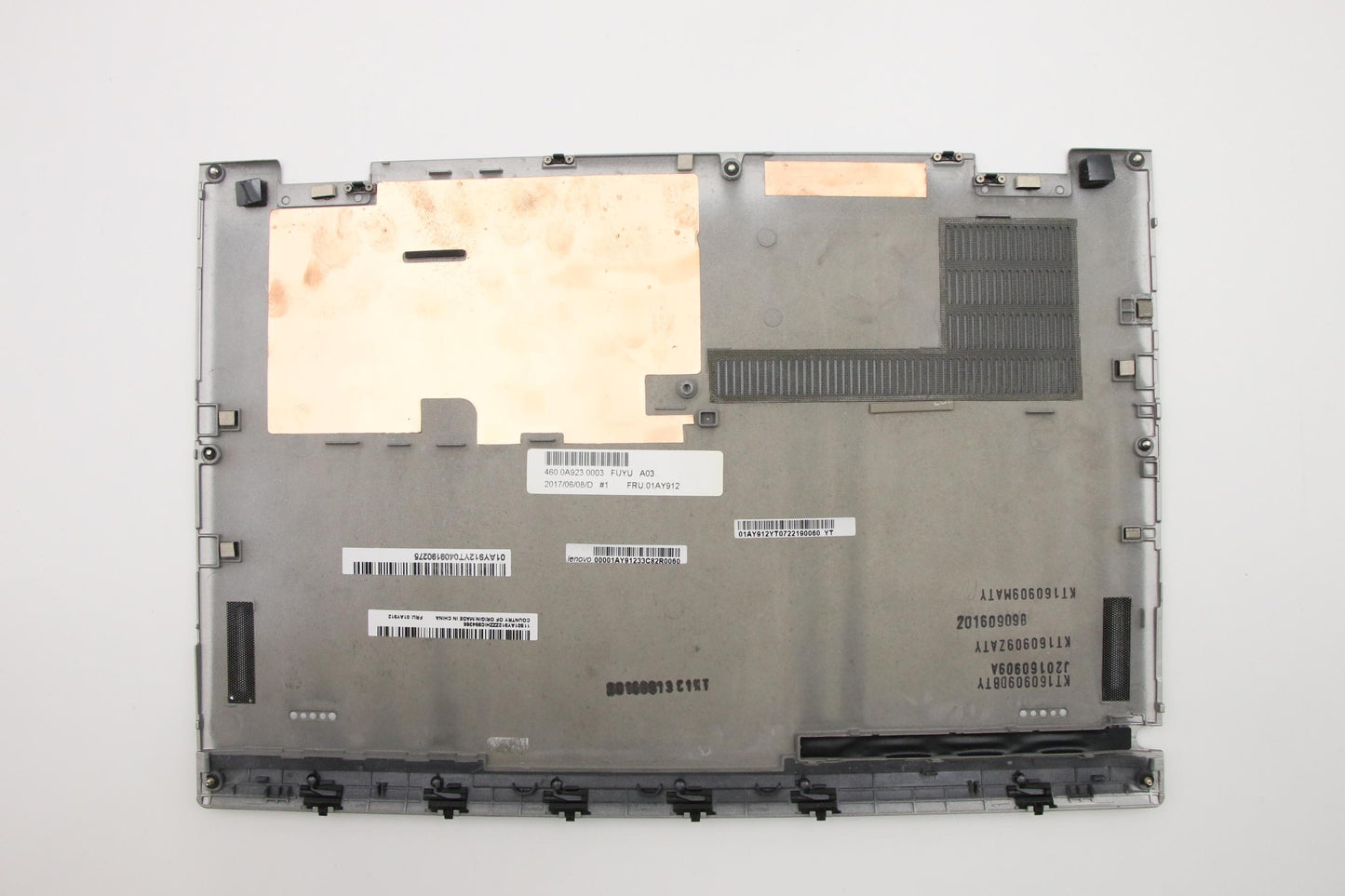 Lenovo D-Cover,W/Esd,Scr,Hook,Silver - 01AY912