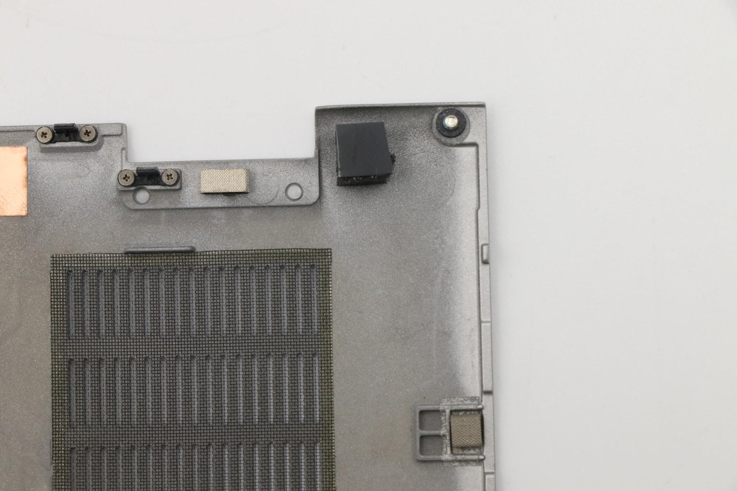 Lenovo D-Cover,W/Esd,Scr,Hook,Silver - 01AY912