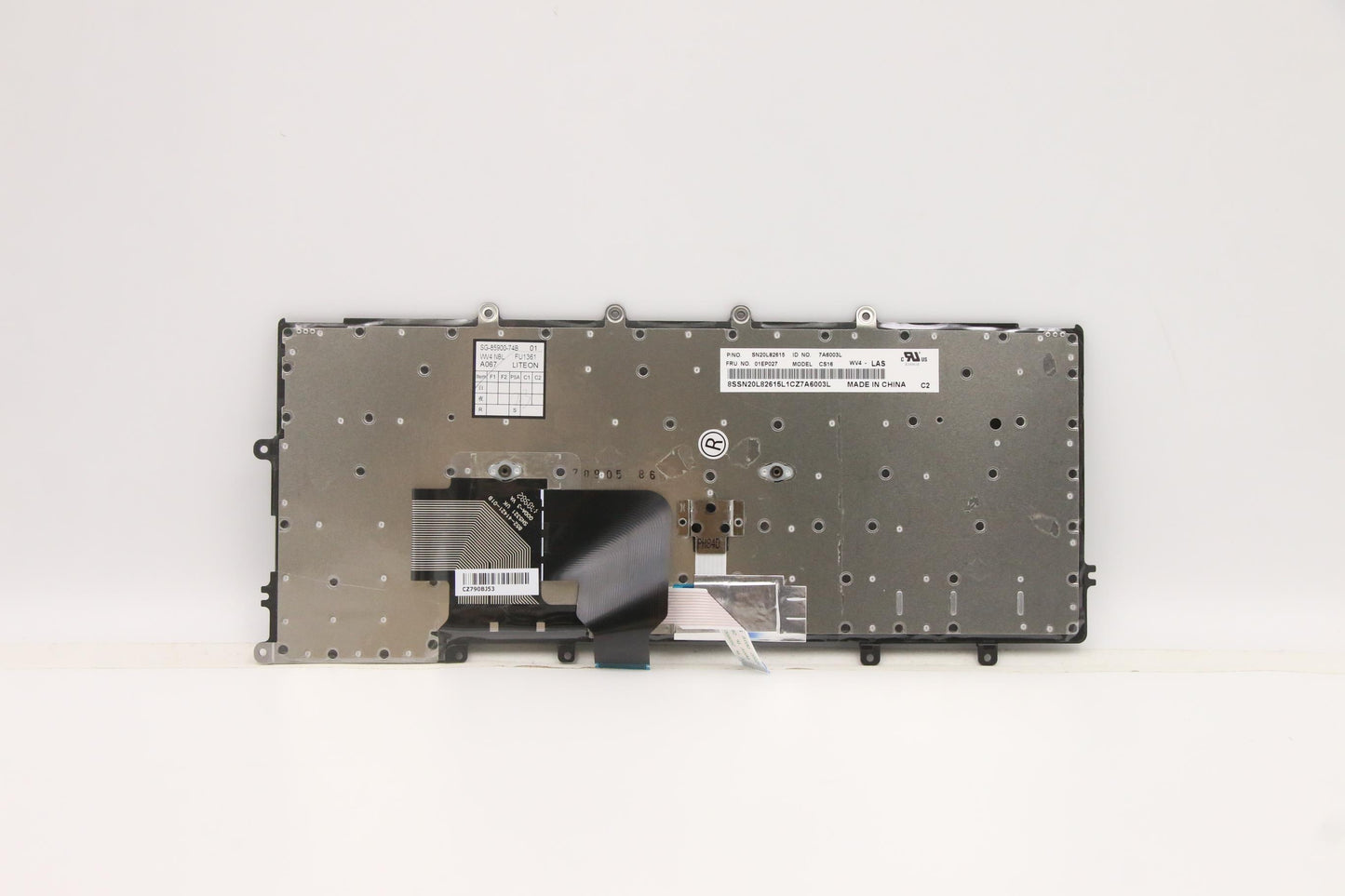 Lenovo Nb Keyboard Keyboard N/Bl Ltn - 01EP027