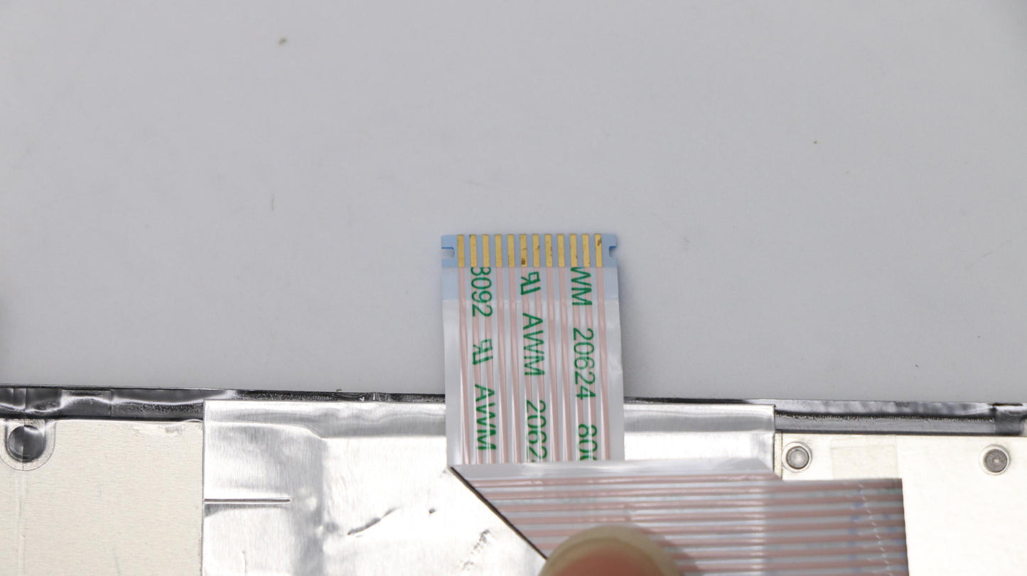 Lenovo Nb Keyboard Keyboard N/Bl Ltn - 01EP031
