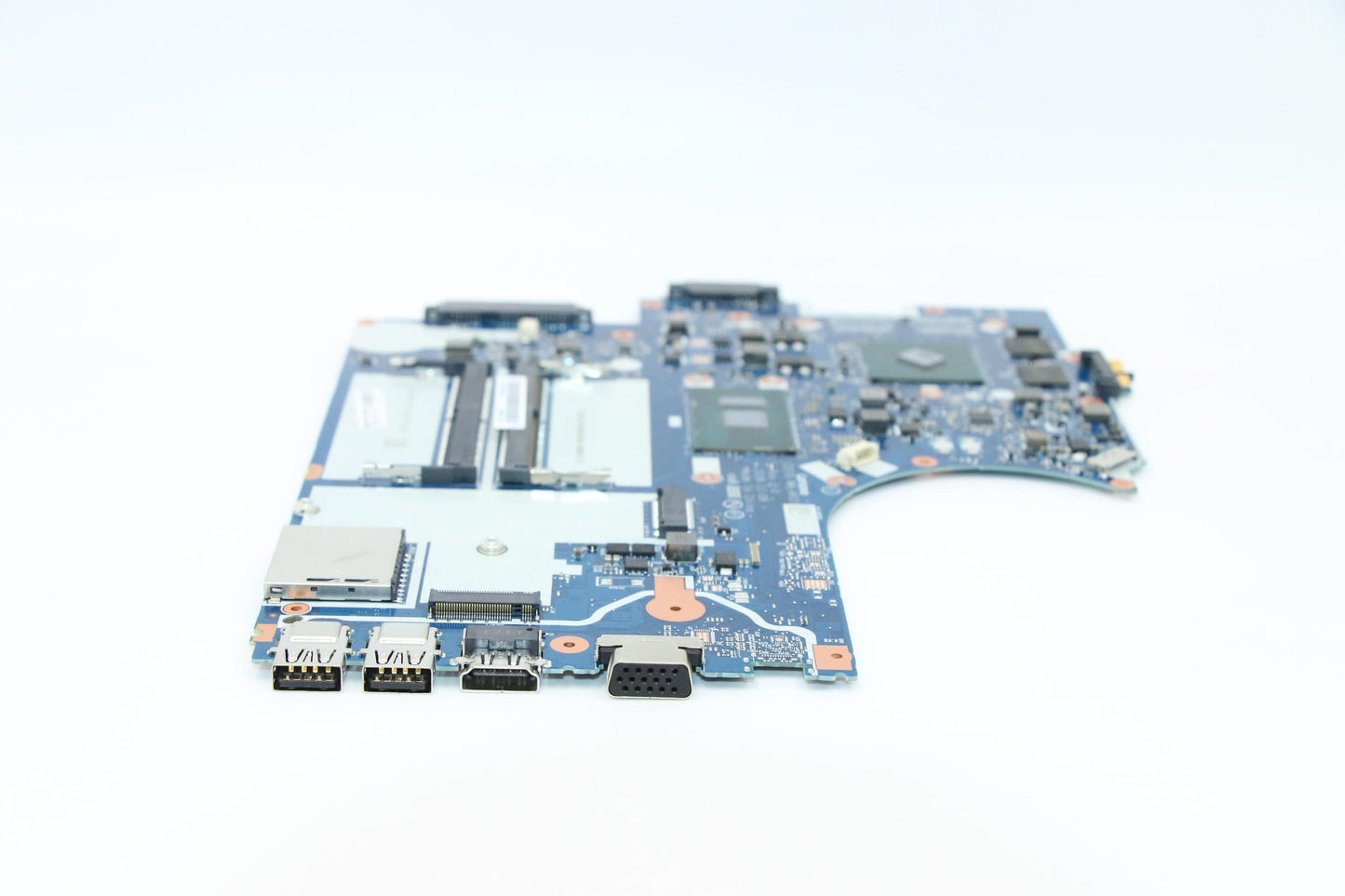 Lenovo I3Skylake Dis Nok N-Tpm - 01EP409