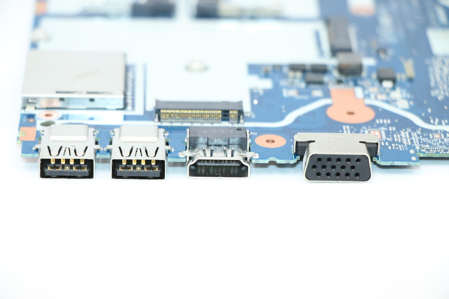 Lenovo I3Skylake Dis Nok N-Tpm - 01EP409