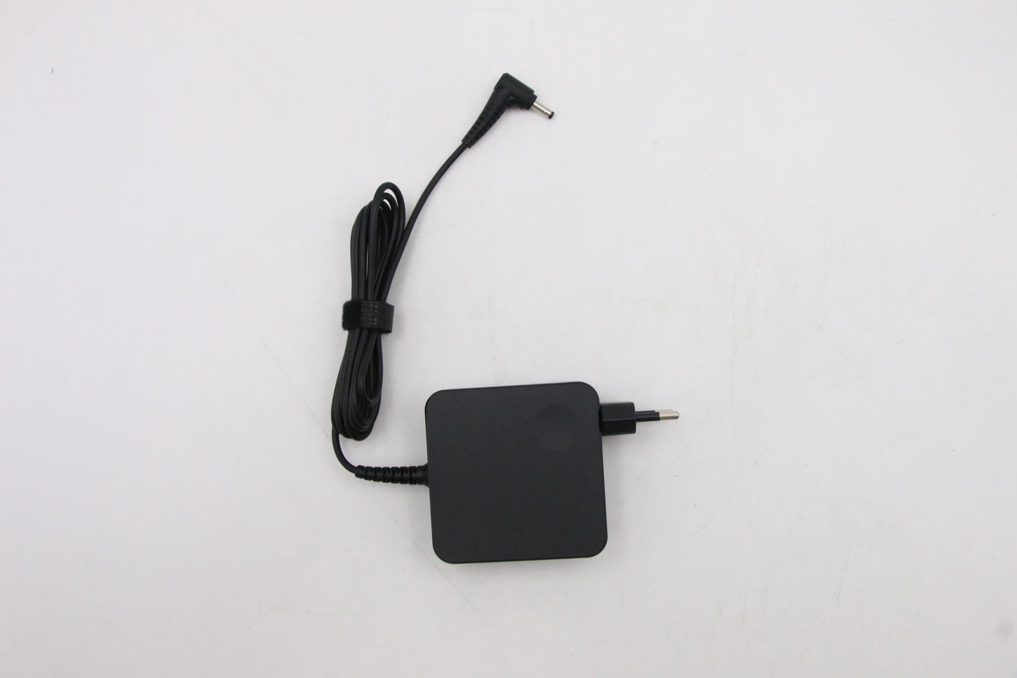 Lenovo Ac Adapter Adlx65Cdgb2A 20V3.2 - 01FR143