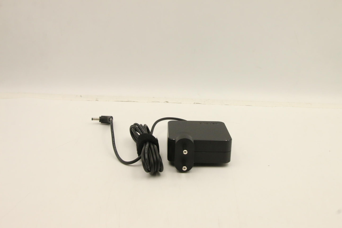 Lenovo Ac Adapter Adlx65Clgi2A 20V3.2 - 01FR147