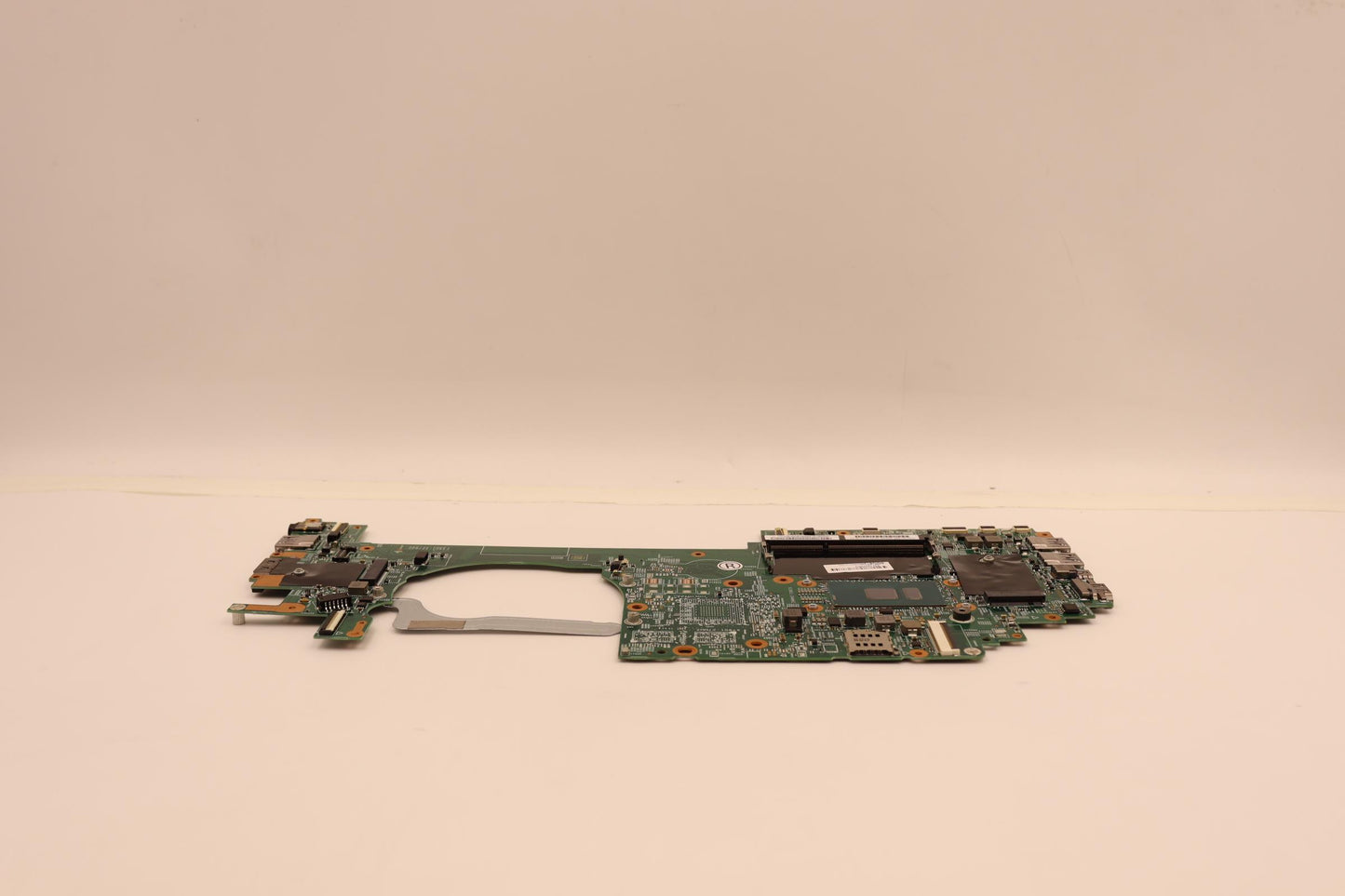 Lenovo Lcl-1 Mb Win I5-6200U Uma Yt N - 01HY662