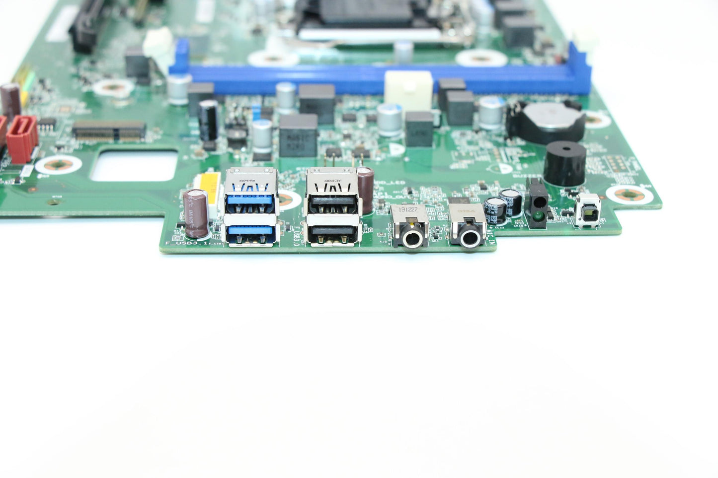 Lenovo Intel Coffelake-R B360 Win Dpk - 01LM913