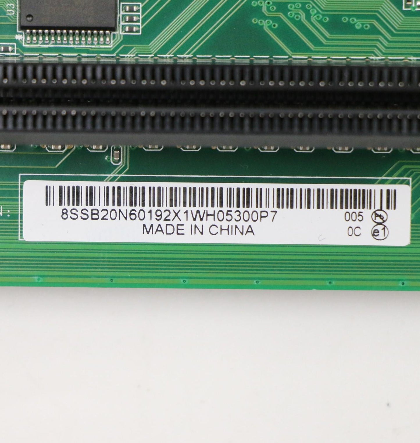 Lenovo Intel Coffelake-R B360 No Dpk - 01LM914