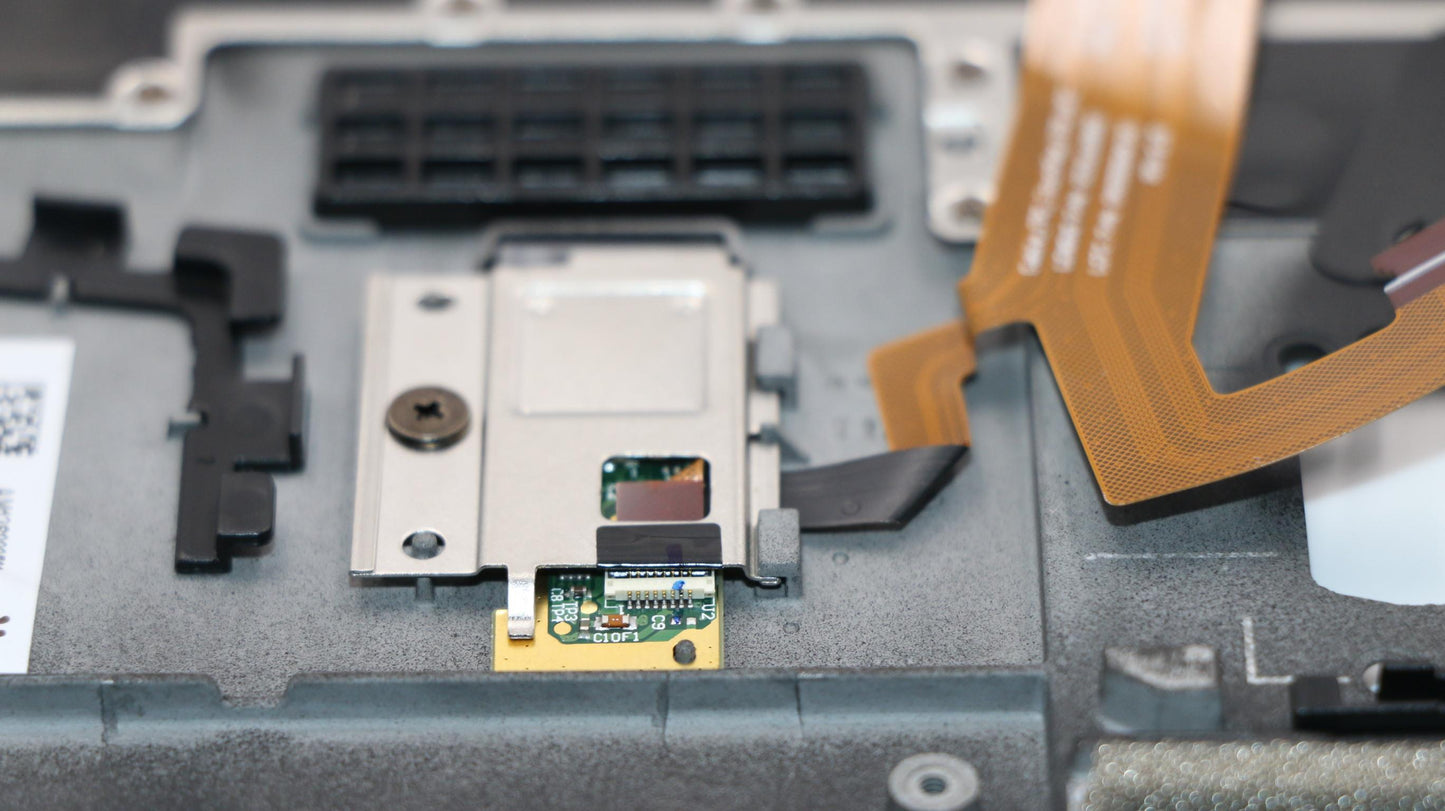 Lenovo Keyboard Bezel Cfr Fpr Nfc Bk - 01LV270