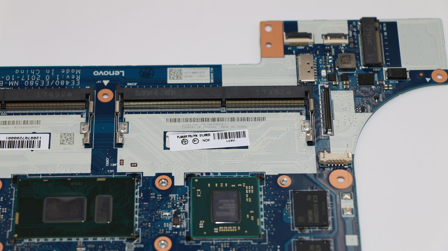 Lenovo I78550Uamd 2Gb Ddr5Nokntpm - 01LW920