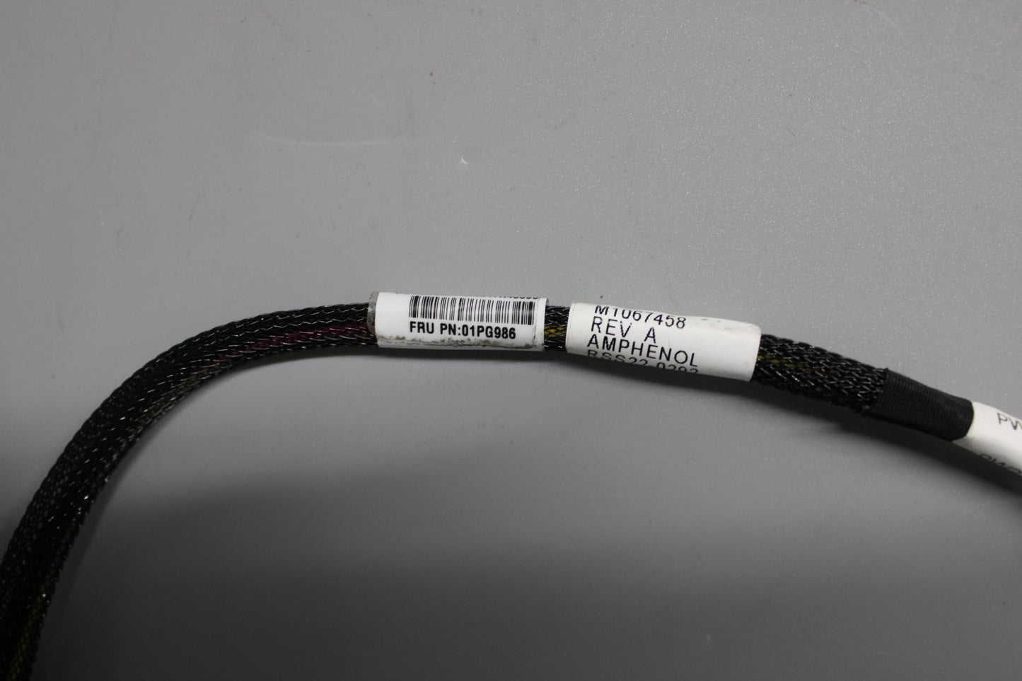 Lenovo Ocs6100 500Mm Sata Cable - 01PG986