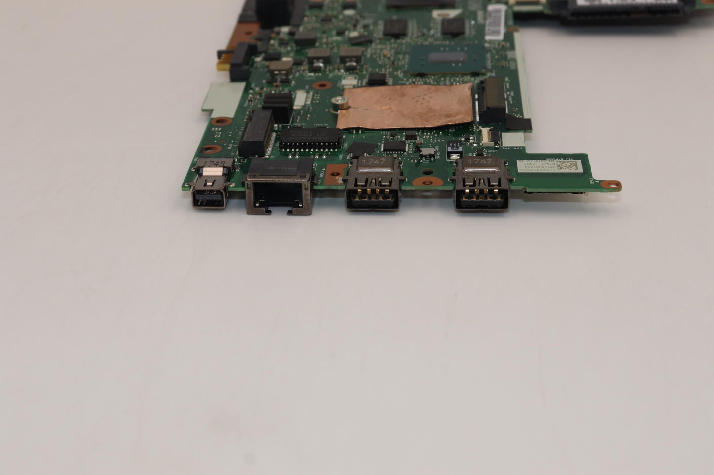 Lenovo Mb Dis I56300Hq Win Namt Ytpm - 01YR866