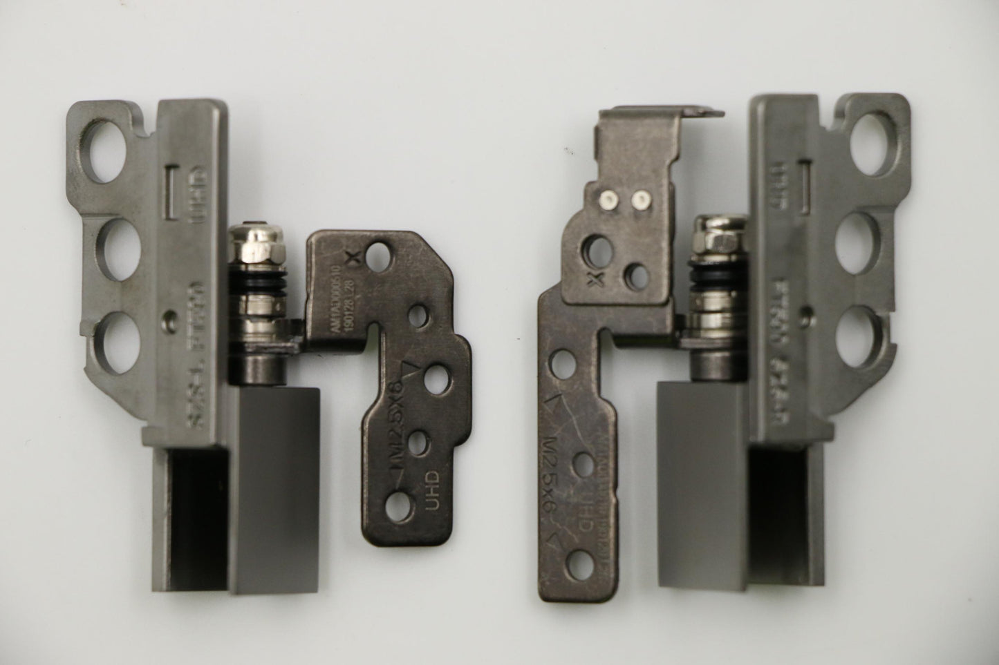 Lenovo (01YT333) UHD Hinge Set (L+R)