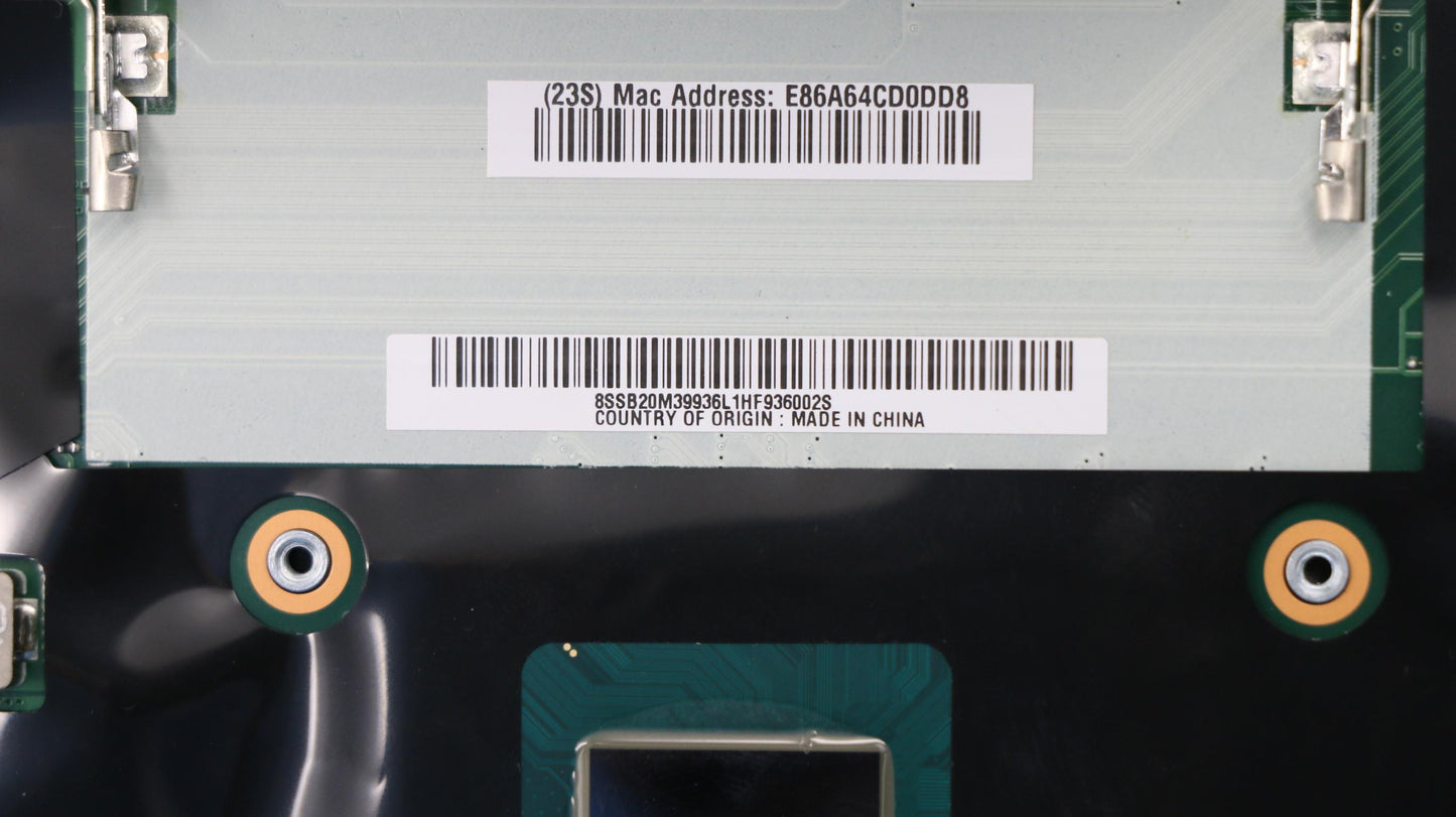 Lenovo Win,E-2176M,P4,8G,Amt,Y-Tpm2 - 01YU281