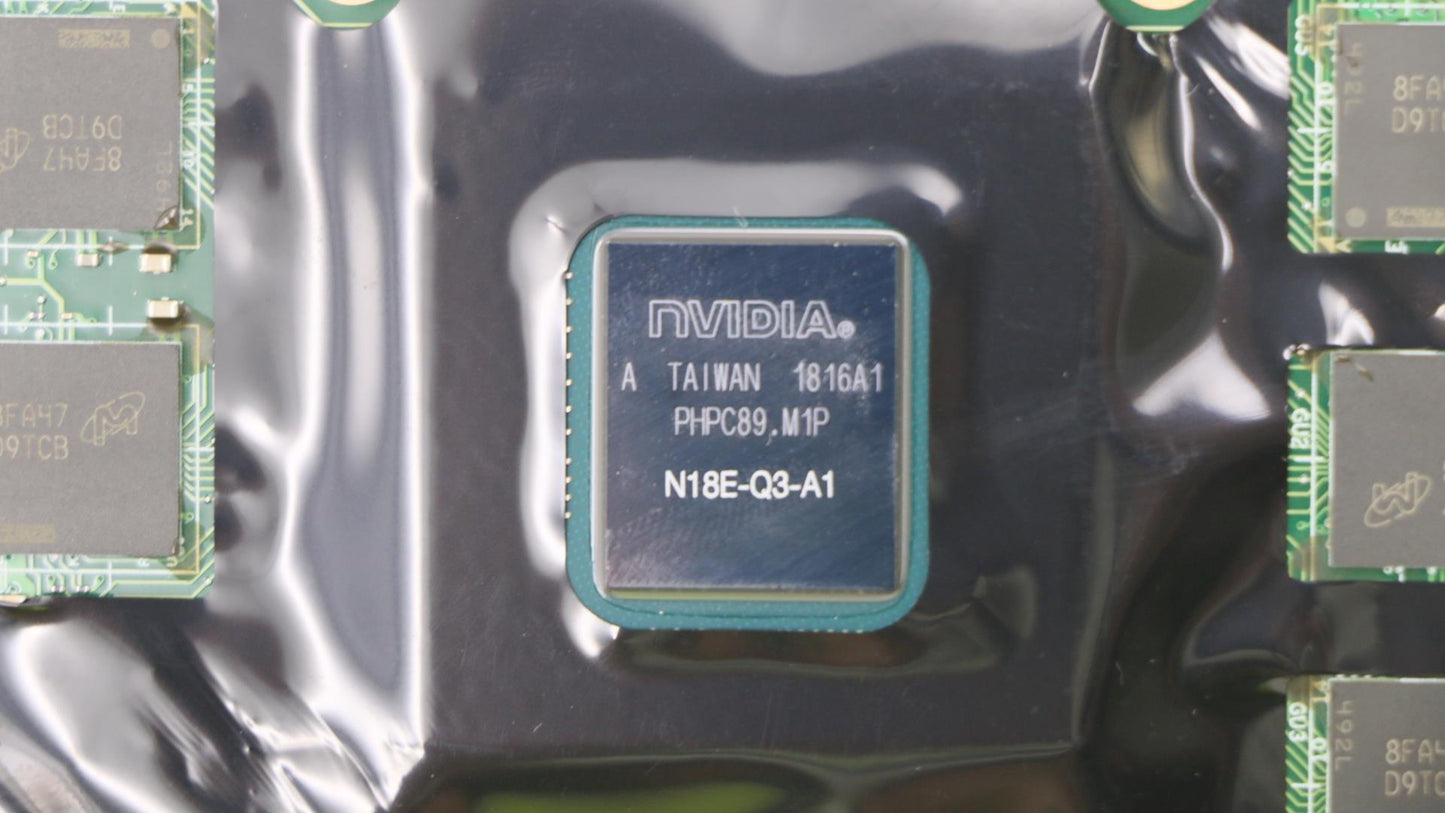 Lenovo Win,E-2176M,P4,8G,Amt,N-Tpm - 01YU282