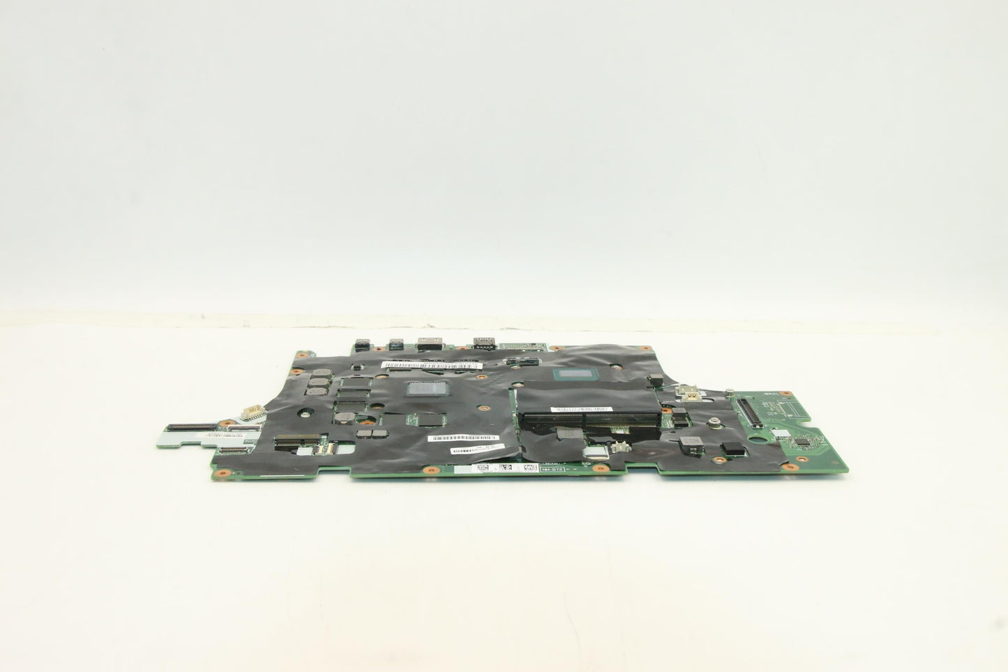 Lenovo Win,E-2186M,P5,16G,Amt,Y-Tpm2 - 01YU283