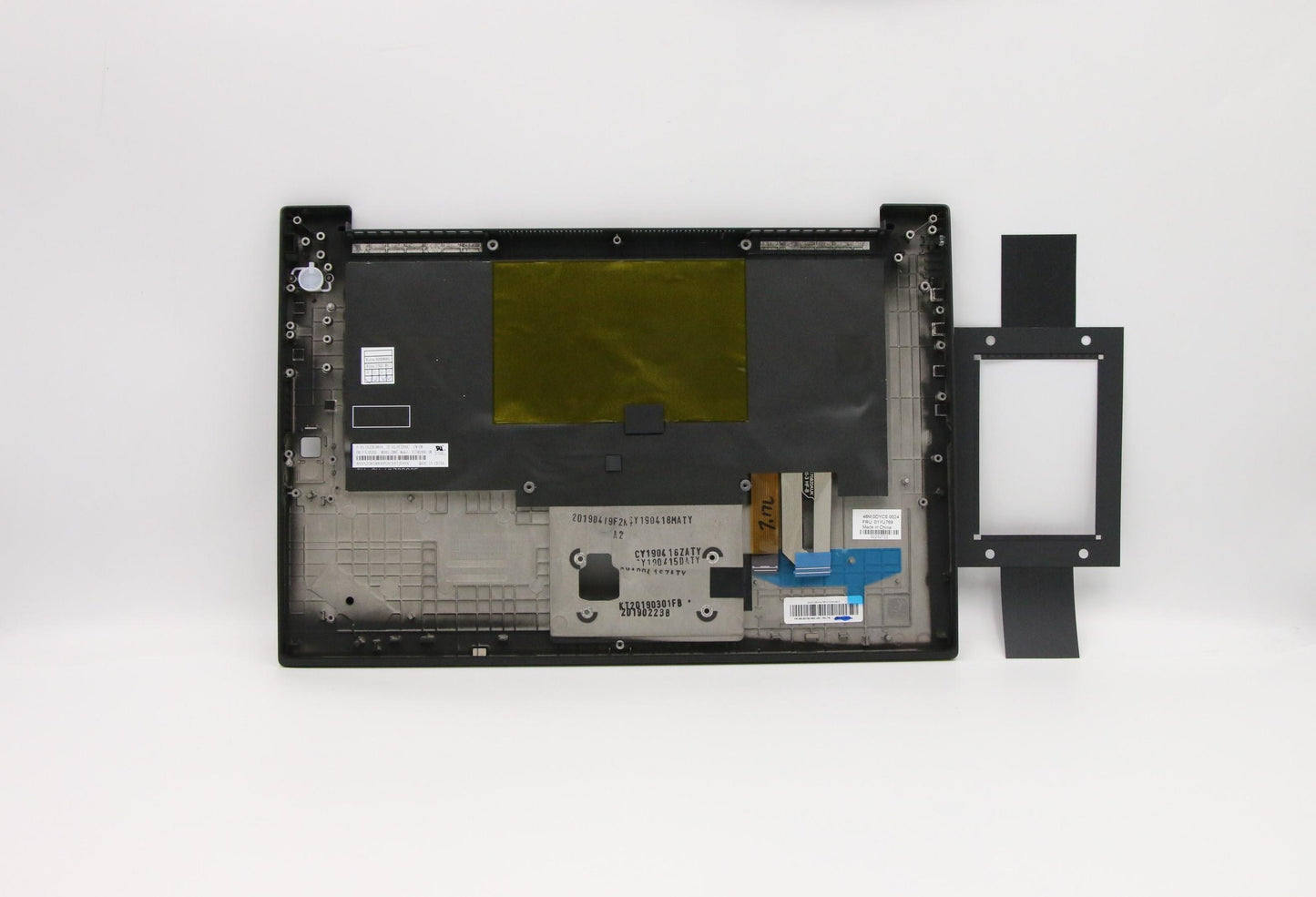 Lenovo 01YU769 Assembly Ucase W/Kb Dk W/O Fpr