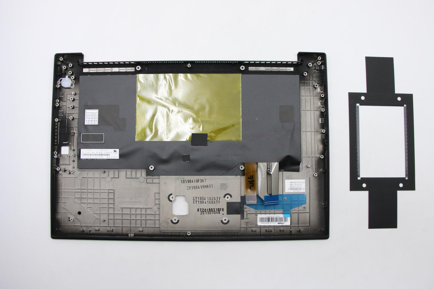 Lenovo 01YU771 Assembly Ucase W/Kb Es W/O Fpr