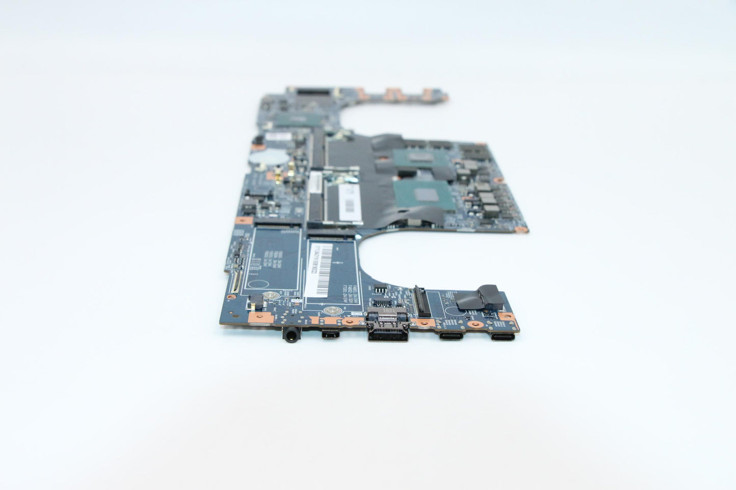 Lenovo Nok,Xeone2176M,N18P-Q3,Amt,Tpm - 01YU943