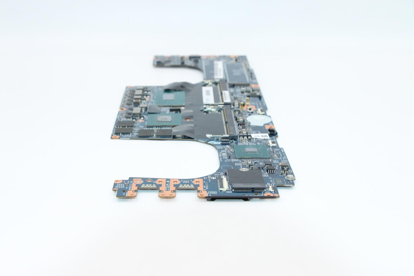 Lenovo Nok,Xeone2176M,N18P-Q3,Amt,Tpm - 01YU943