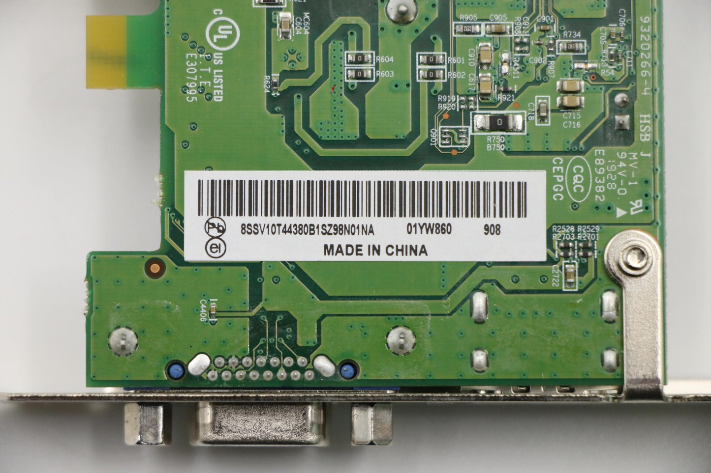 Lenovo Bld@Radeon 520@1G D5 Db H Hp - 01YW860