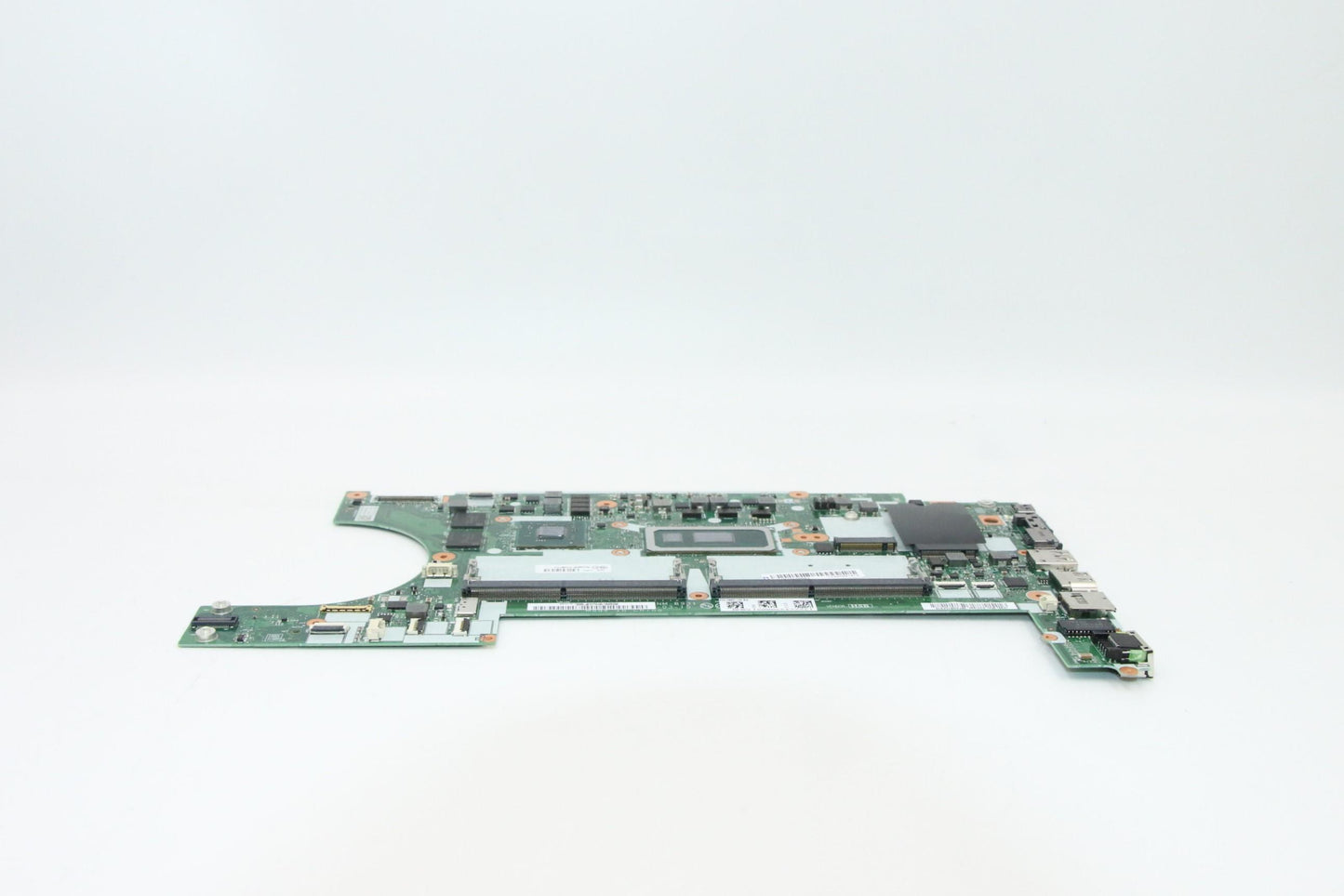Lenovo Mb I7-8565U,Dis,2G,Nok,Na,Yt,D - 02DM153