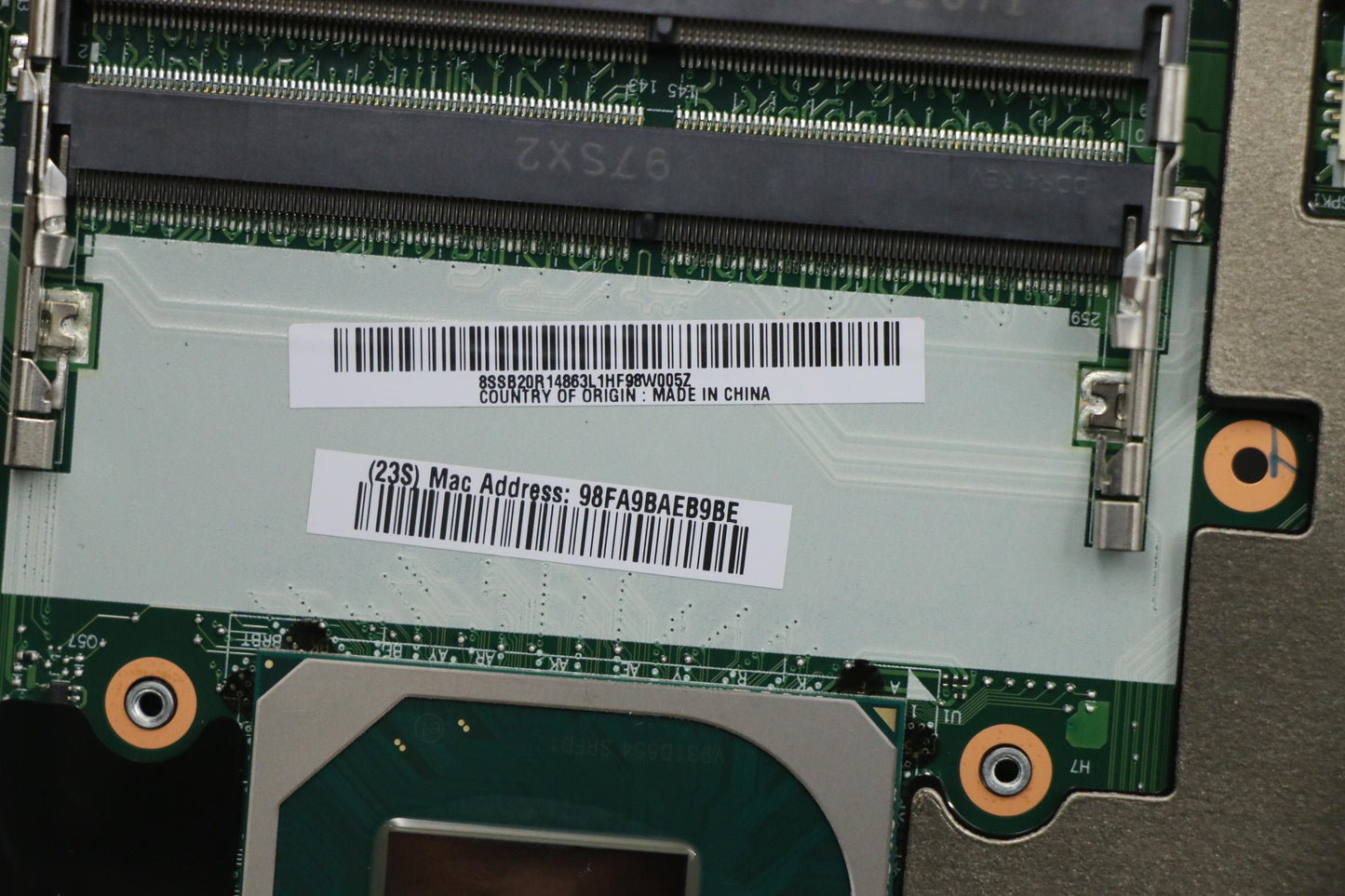 Lenovo Mb I9-9880H Vp 8Gb Nok Ya Yt F - 02DM486