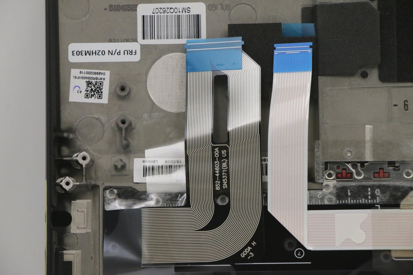 Lenovo Ft491 Log Up Assy W/Blkbfprblk - 02HM303