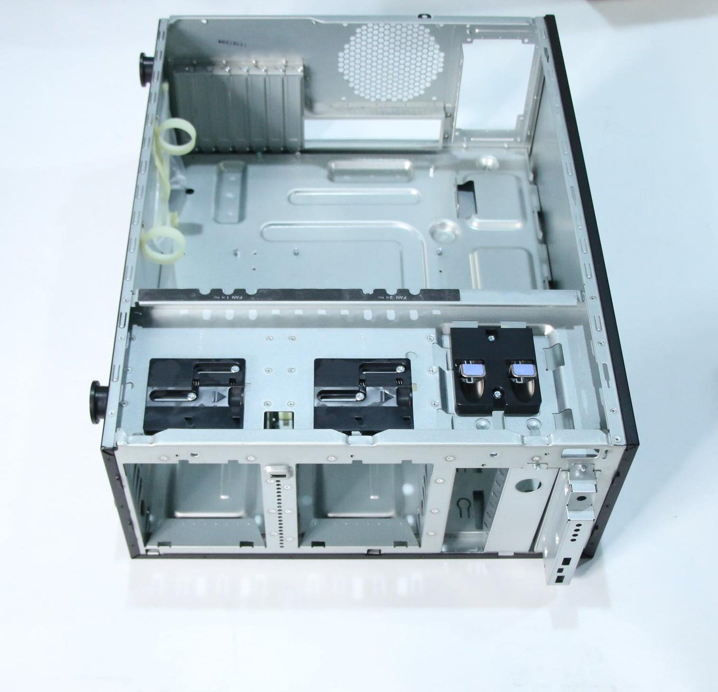 Lenovo Ch Chassis And Frames - 03X3714