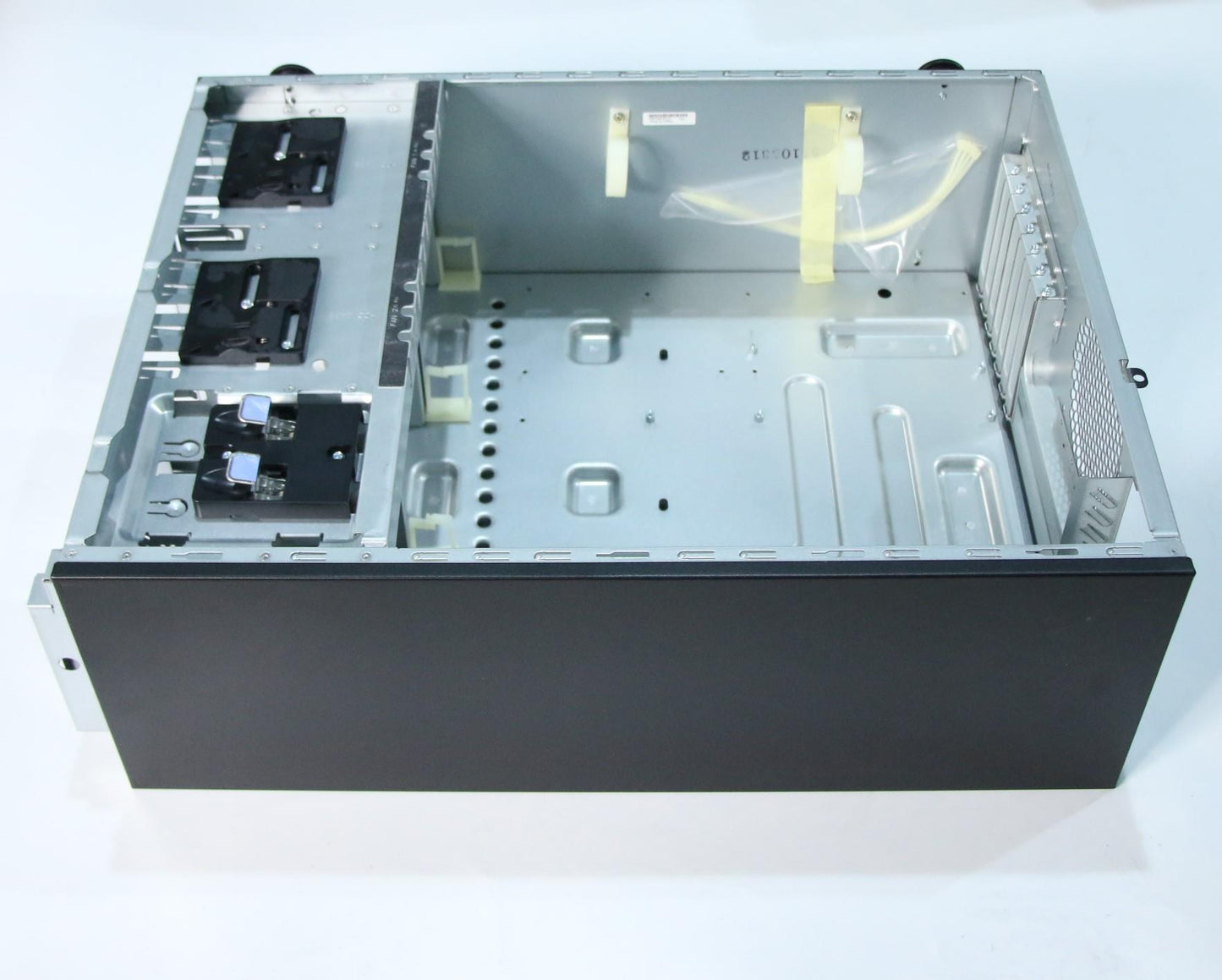 Lenovo Ch Chassis And Frames - 03X3714